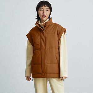 Everlane The ReNew Vest In Toasted Almond nwt